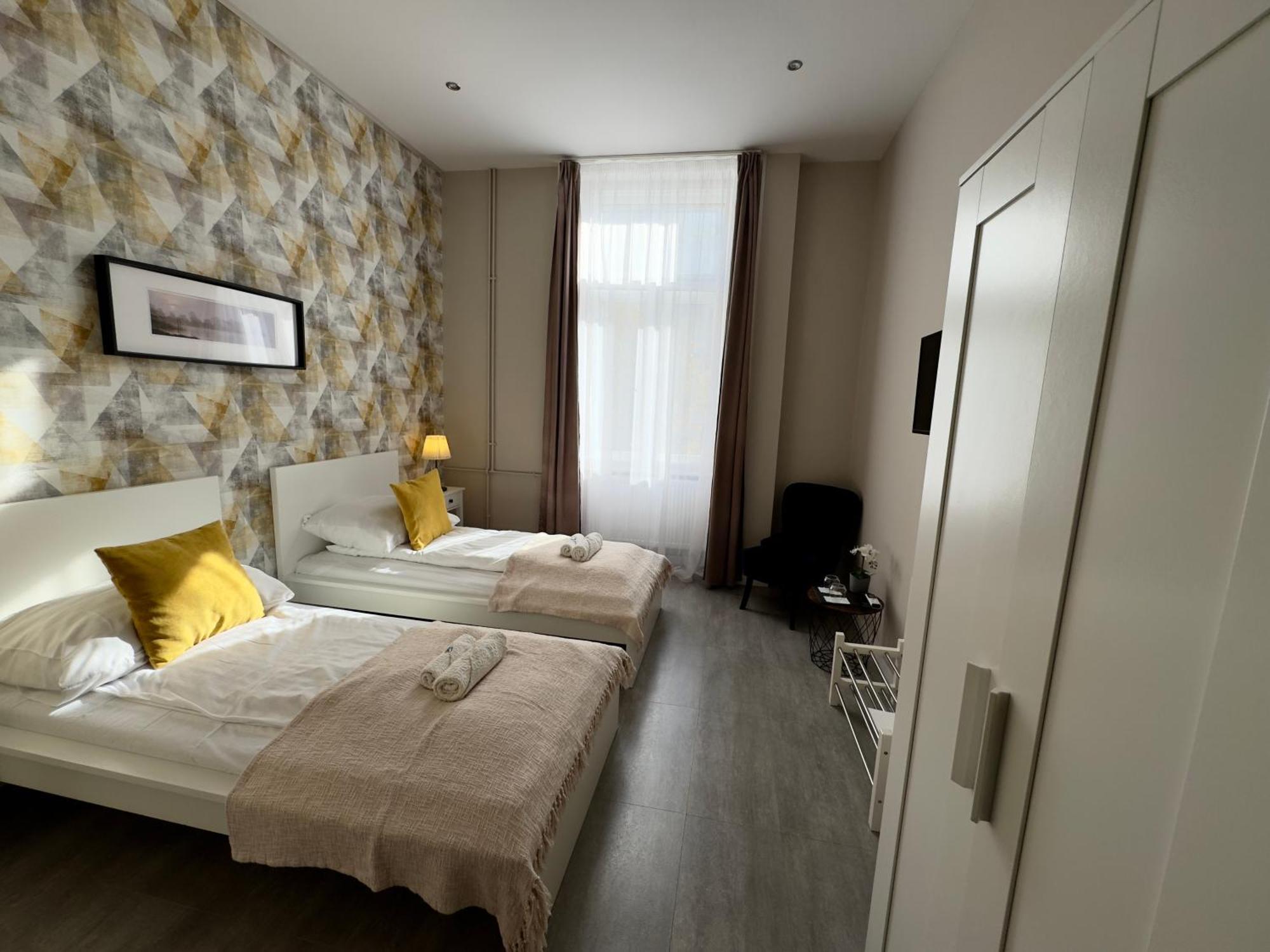 Center Rooms Miskolc Exterior foto